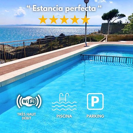 Magnifique Appartement En Front De Mer, Caneylles Roses Exterior photo
