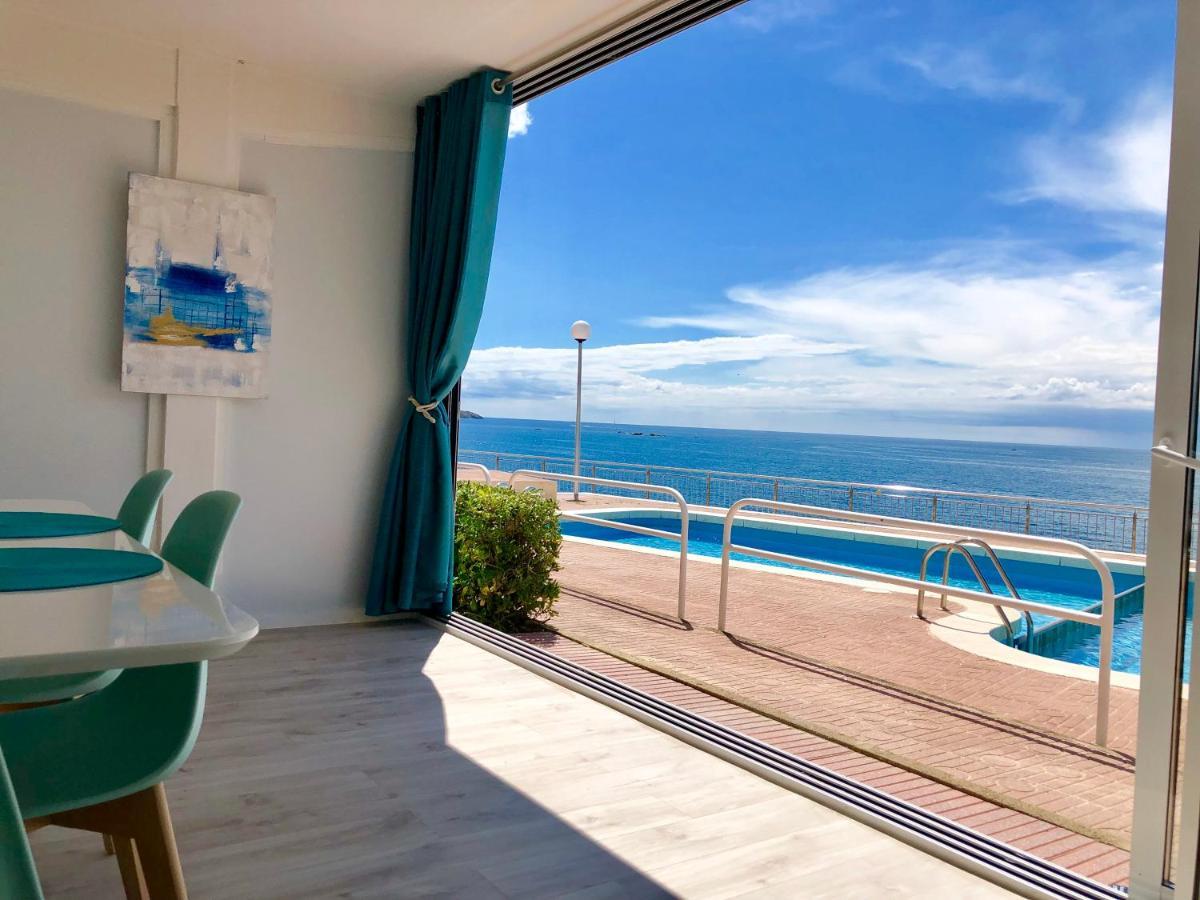 Magnifique Appartement En Front De Mer, Caneylles Roses Exterior photo