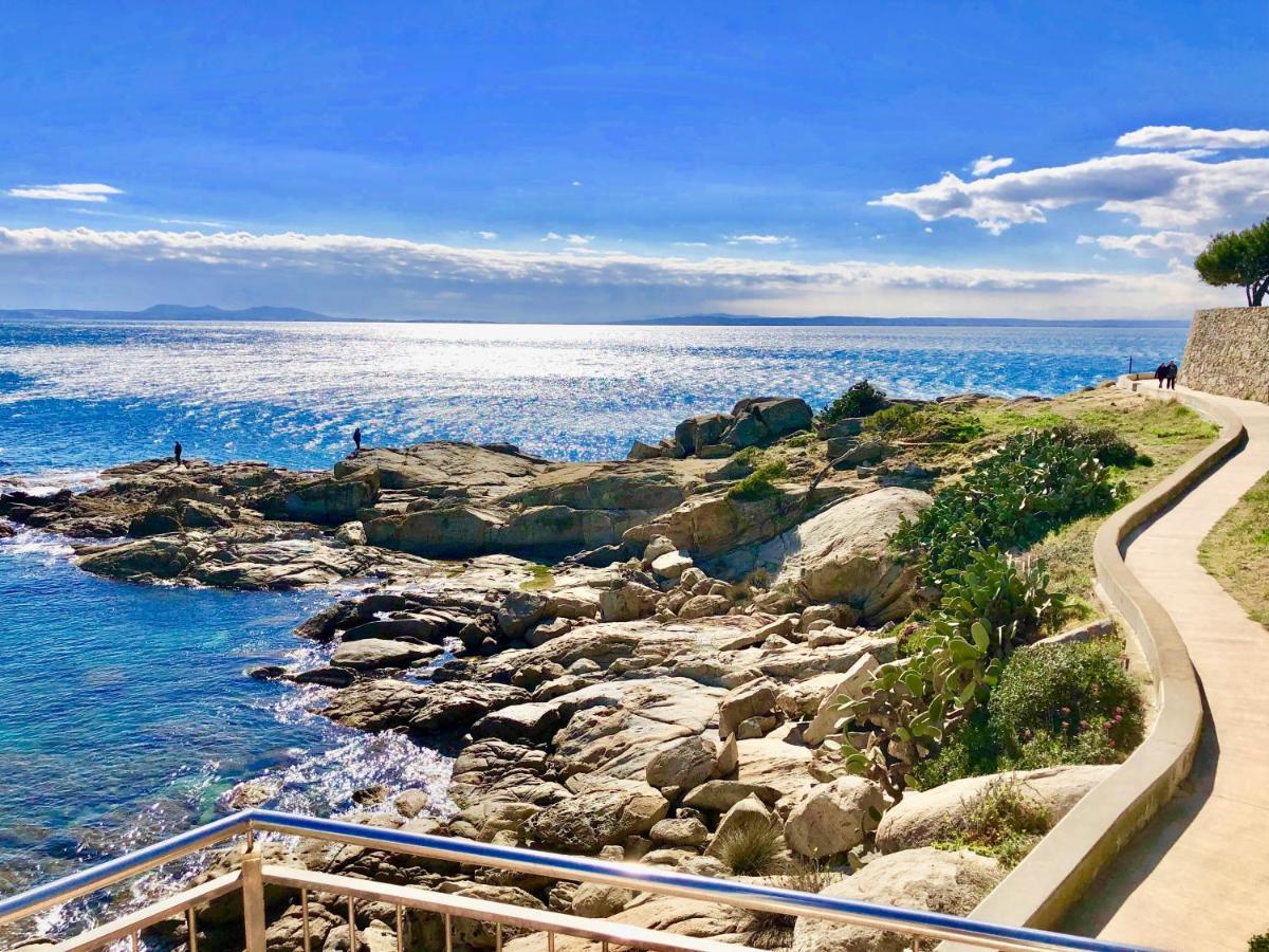 Magnifique Appartement En Front De Mer, Caneylles Roses Exterior photo