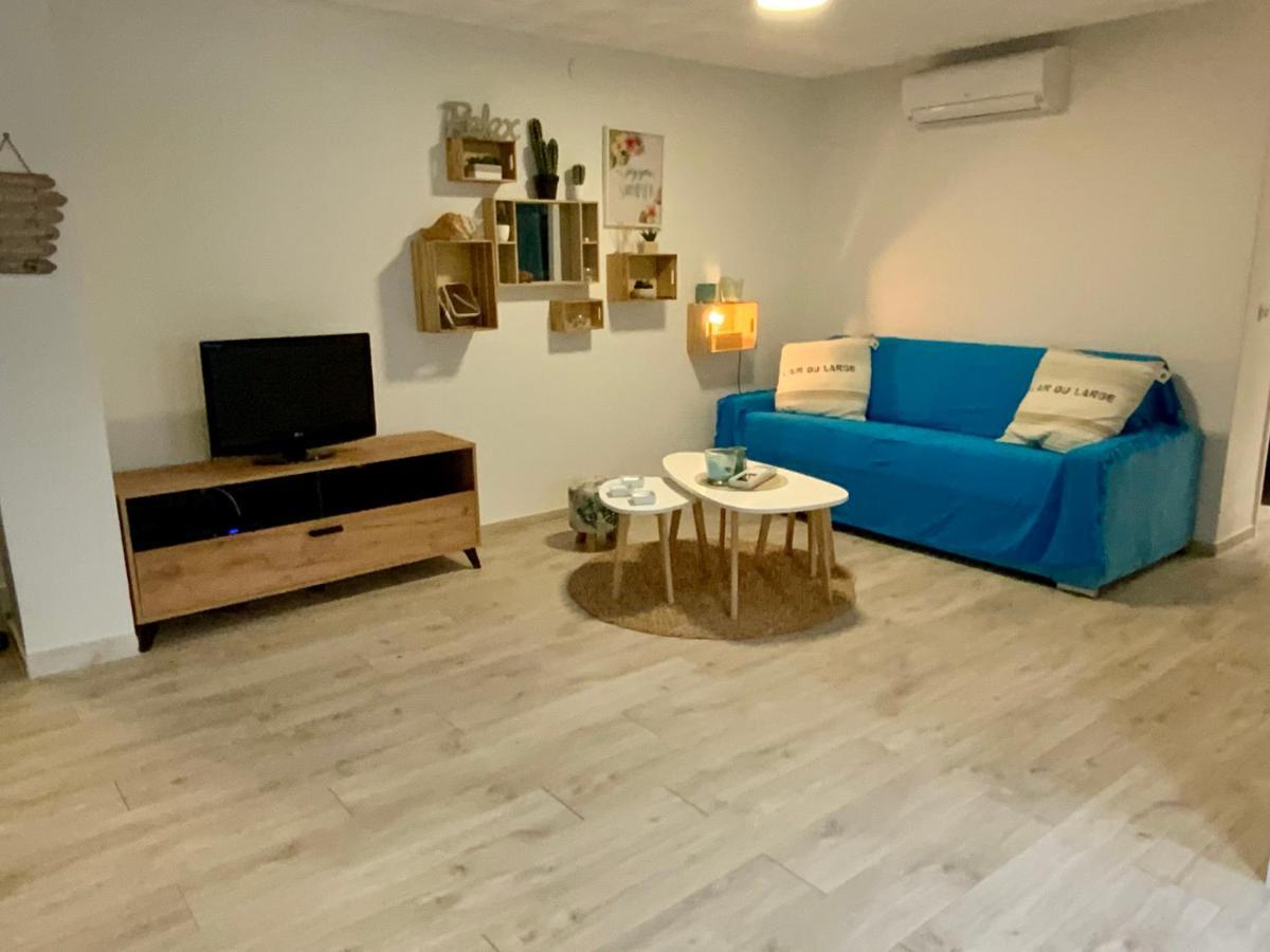Magnifique Appartement En Front De Mer, Caneylles Roses Exterior photo